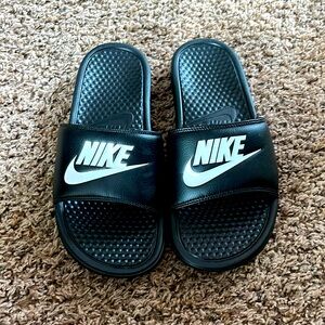 Black Nike slides